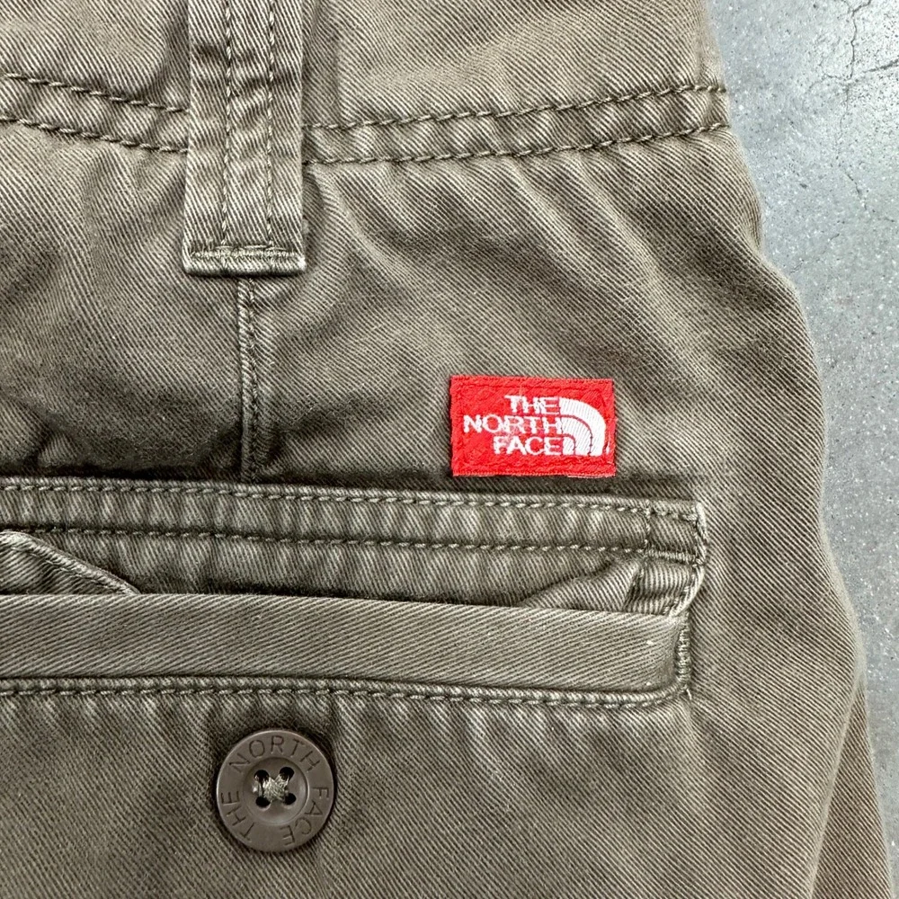 The North Face Mens Brown Cotton Twill Cargo Utility Shorts Size 34 Long